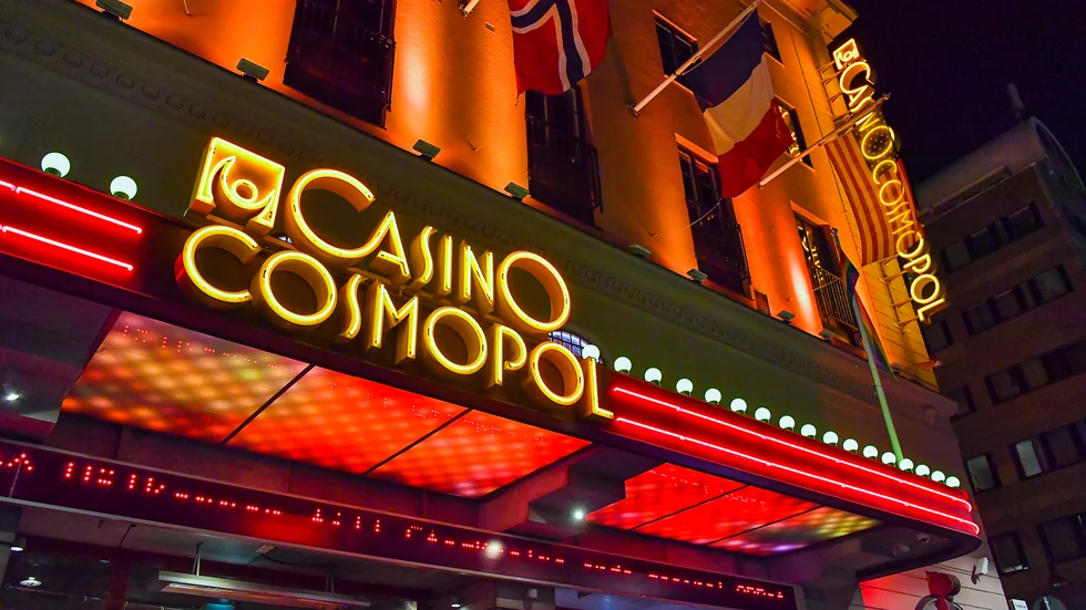 Casino Cosmopol i Stockholm (bilden) berörs inte av att bolaget stänger ned sitt casino i Sundsvall. Arkivbild.