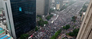Tusentals i presidentprotest i Sydkorea 