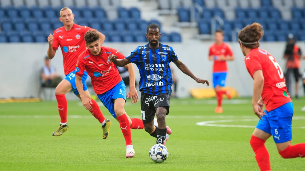 Helsingborg kunde inte stoppa Sirius Nahom Girmai Netabay, med bollen, som gjorde två mål.