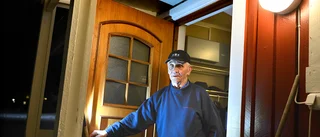 Efter avslöjandet: Buslivet mot Harry, 80, har upphört