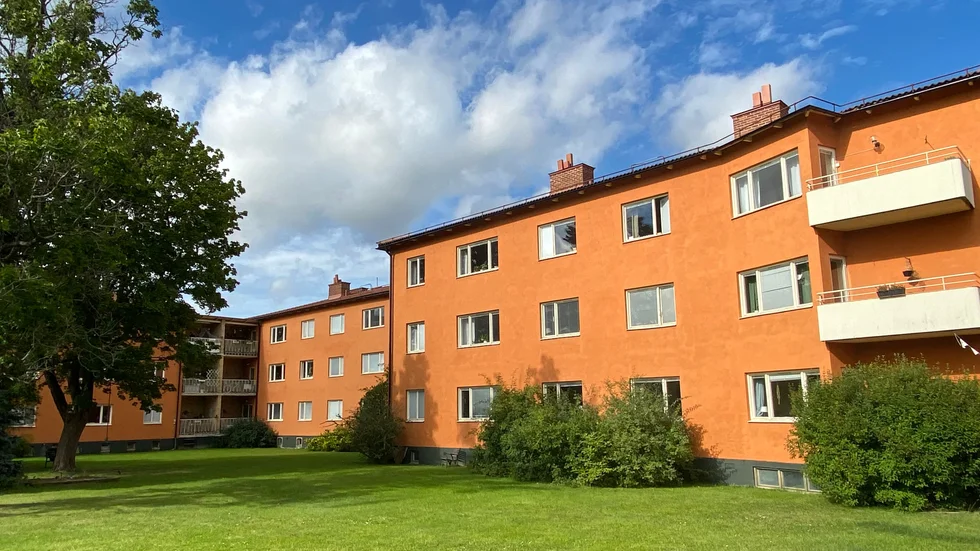 Byggnadsnämnden säger nej till rivning av husen från 1940-talet vid Banérgatan i Uppsala. 