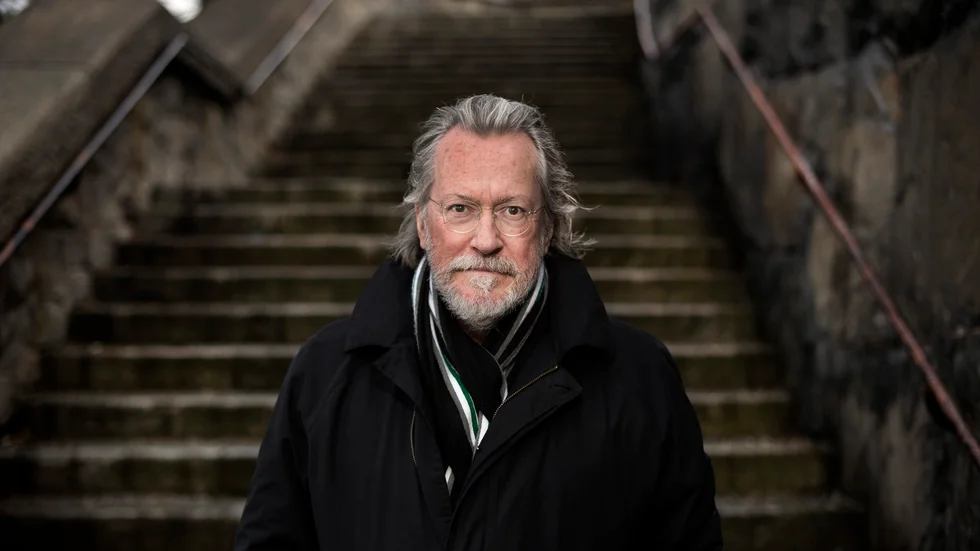Niklas Rådström (född 1953) är författare, poet, dramatiker och essäist. Senast gav han ut diktsamlingen "Då, när jag var poet" (2020) – en slags syskonbok till nya boken "Som har inget redan hänt."
