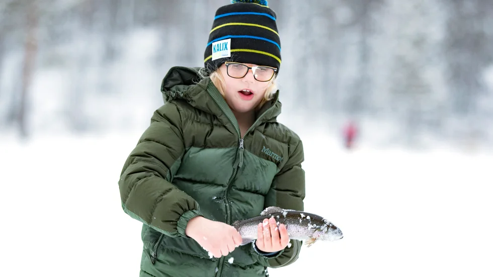 Åttaårige Ville Hederyd ville inte sluta att fiska. Och det kan man lätt förstå. Han var väldigt lyckosam när Långsmalatjärn  hade premiär. 