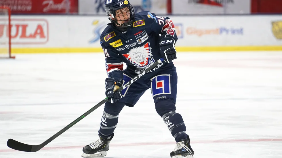 Carly Bullock, är det LHC:s nya stjärnskott? Av försäsongen att döma kommer hon kunna bli ett viktigt vapen offensivt för klubben. 