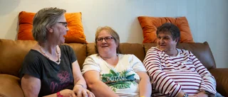 Therese tvingas bo hos sina föräldrar