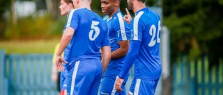 Ettanklubbarna visar intresse för division 3-anfallaren