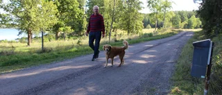 Han får betala 100 000 kronor för att få fiber