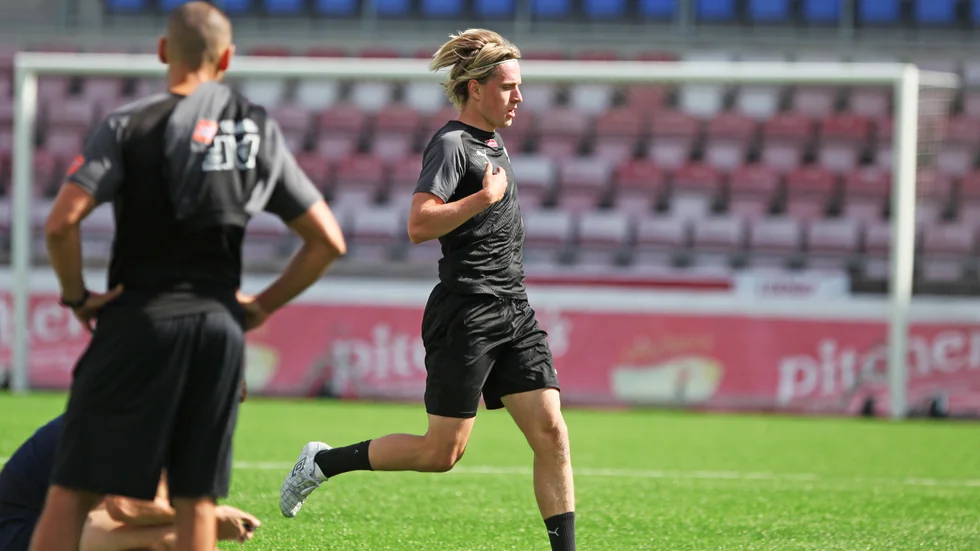 AFC-anfallaren Viktor Götesson är tillbaka i spel efter skada och hoppas kunna bidra med sin energi i jakten på säkrat kontrakt.