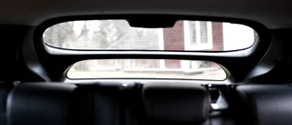 Polisens misstanke: bakrutan blev sönderskjuten