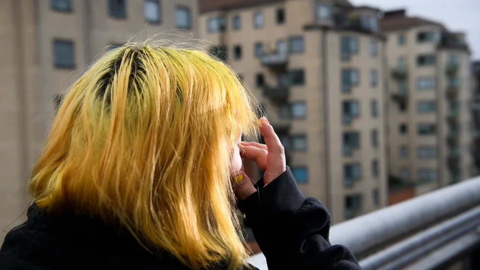 Freja, 24, blev utsatt för en våldtäkt när hon var 15 år och säljer sex som en form av självskadebeteende.