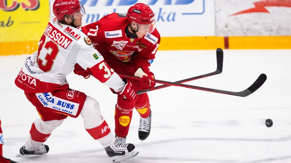 Almtunas Sebastian Benker kvitterade till 1-1 efter ett solomål. Arkivbild.