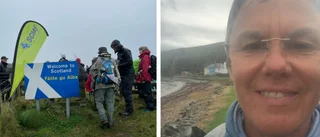 Vandrarna har korsat gränsen: "Klart man är väldigt trött på slutet"