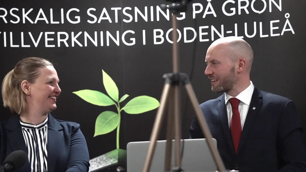 Carina Sammeli (S), kommunstyrelsens ordförande Luleå och Claes Nordmark (S), kommunstyrelsens ordförande Boden.