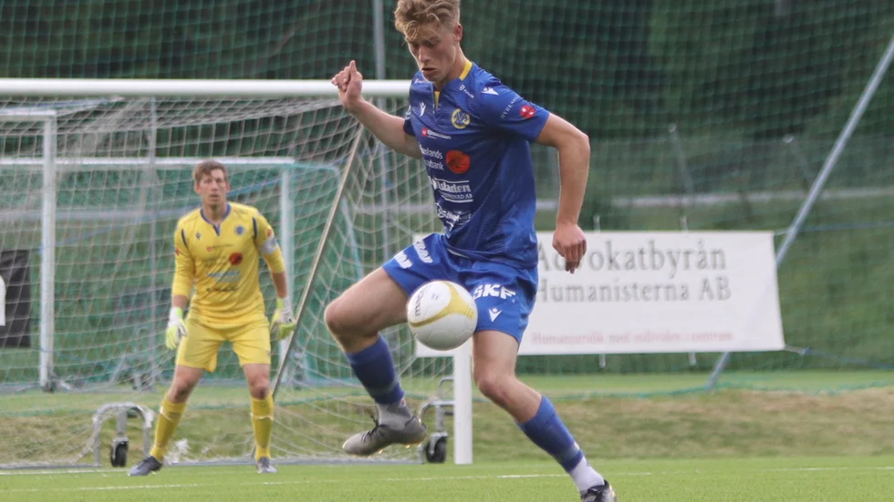 Emil Sterler kan vara tillbaka i Värmbol i bortamötet med Syrianska efter sin penicillinkur.