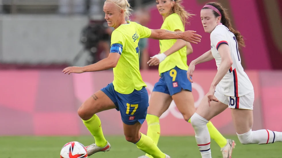 Att mindre än ett dygn före en OS-final behöva flytta matchens starttid är ingenting annat än pinsamt.