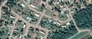 Nya ägare till 70-talshus i Korsträsk, Älvsbyn - prislappen: 658 000 kronor