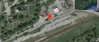 Lastbil har krockat på väg 219