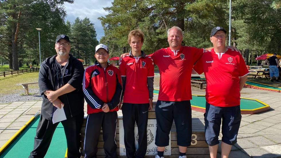 Från vänster: Roger Henriksson, Lukas Oja, Mille Dybro, Magnus Mårtensson, Hans Karlsson.
