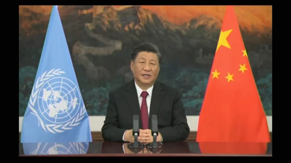 President Xi Jinping via länk under konferensen på tisdagen.