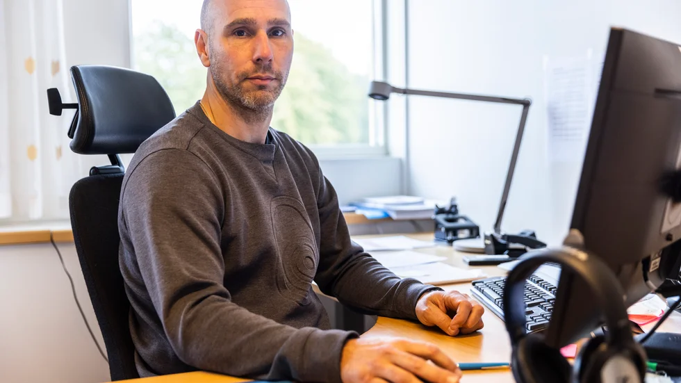 Christian Molin är utredare på polisen i Visby. Han berättar att problemen med bedrägerier är gigantiska.