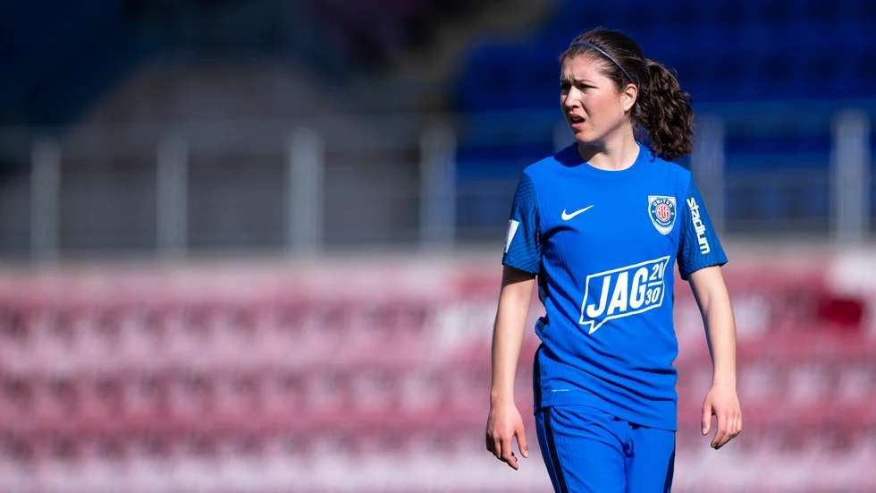 Loreta Kullashi träffade både ribban och ena stolpen hemma mot Hammarby.