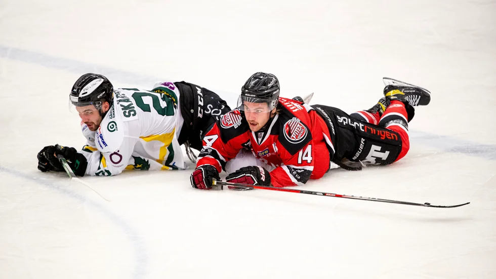 Piteå Hockey vann två av tre matcher mot Östersund i allettan, nu är Östersund klart för allsvenskan.