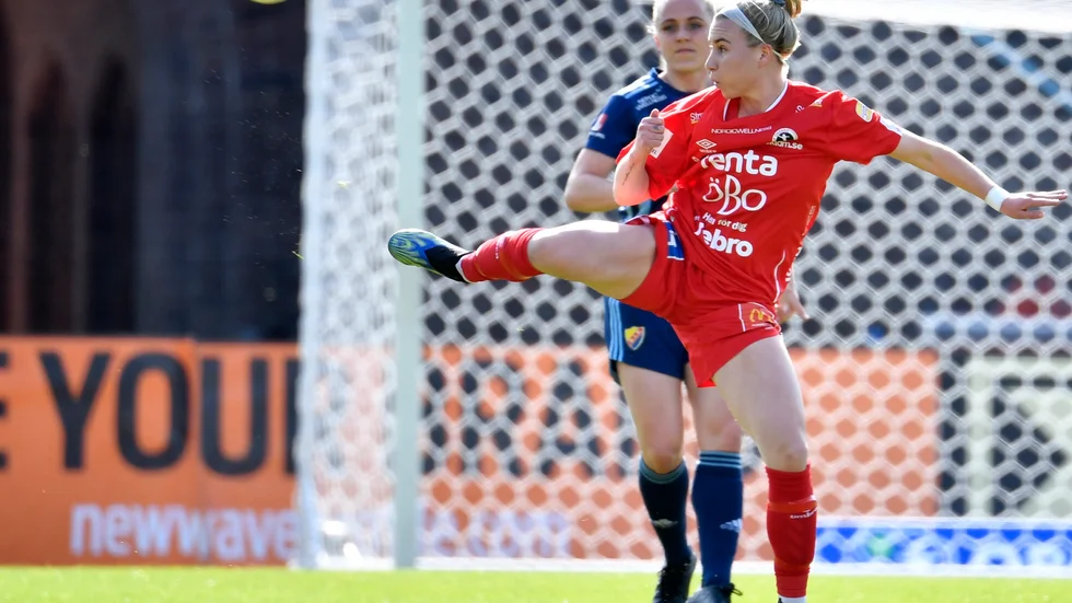 Jenna Hellstrom, här i en match tidigare under säsongen, blev poängräddare för Kif Örebro borta mot Kristianstad. Arkivbild.