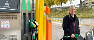 Drivmedelspriserna skenar – många reaktioner vid macken