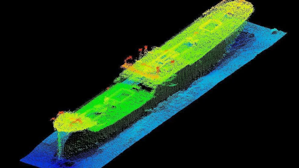 Vraket är ungefär 74 meter långt och ligger på cirka 35 meters djup.
