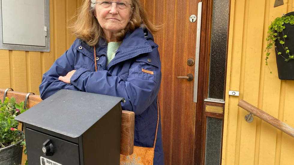 Ann-Kristin Rahm vill inte utsätta sig och sin man för någon onödig smittorisk, och släpper därför bara in hemtjänstpersonal som är vaccinerad.
