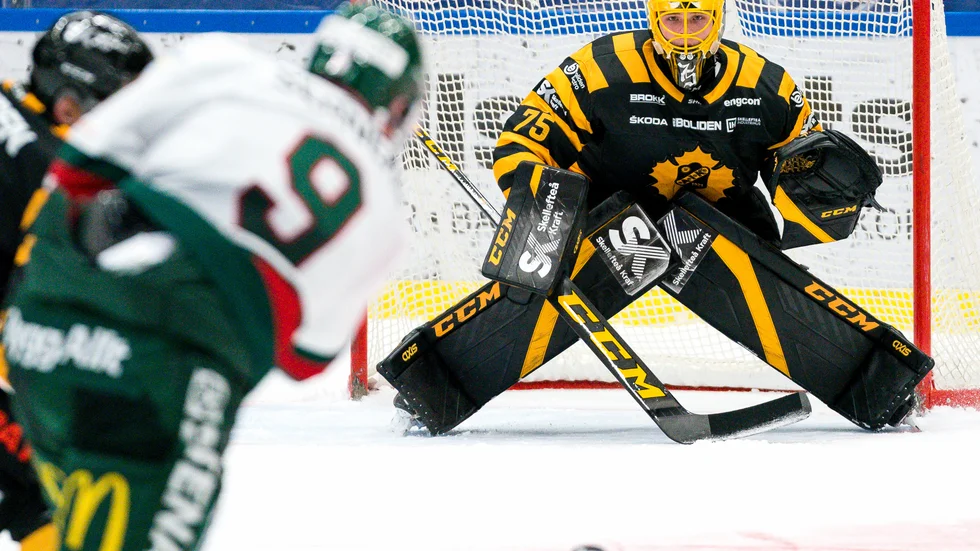 Arvid Söderblom får möta Frölunda igen. Denna gång i Scandinavium. 