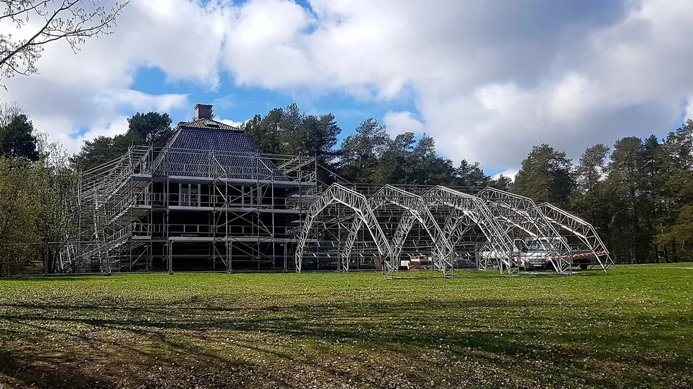 Rådhusskopian på Gültzauudden är hundra år gammal och renoveringsbehover är stort. Nu inleds en yttre renovering som säkrar upp husets överlevnad. 