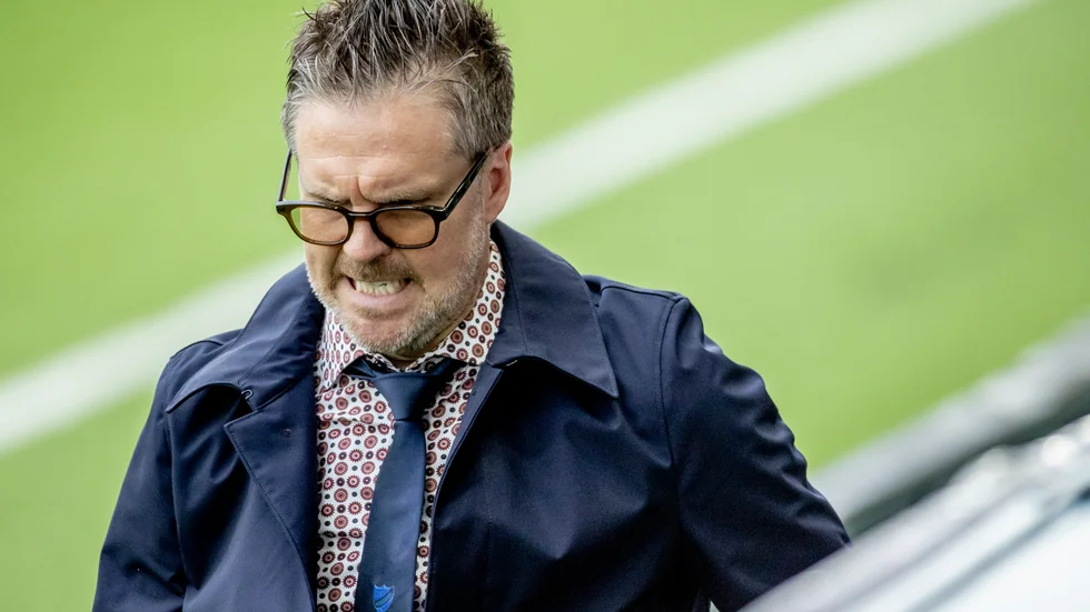 IFK Norrköpings tränare Rikard Norling grimaserade under förlustmatchen borta mot Elfsborg.