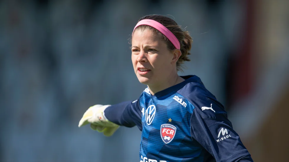 Kanadensiskan Stephanie Labbé är målvakt i Rosengård. Hon spelade i Piteå 2009-2011.