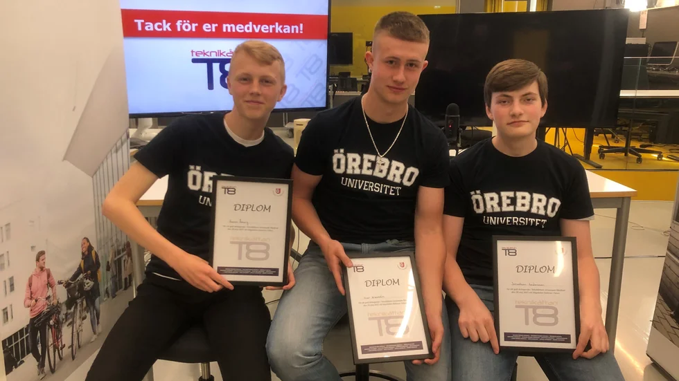 Aaron Åberg, Ivar Wikström och Jonathan Andersson tog hem andra platsen i T  eknikåttan.