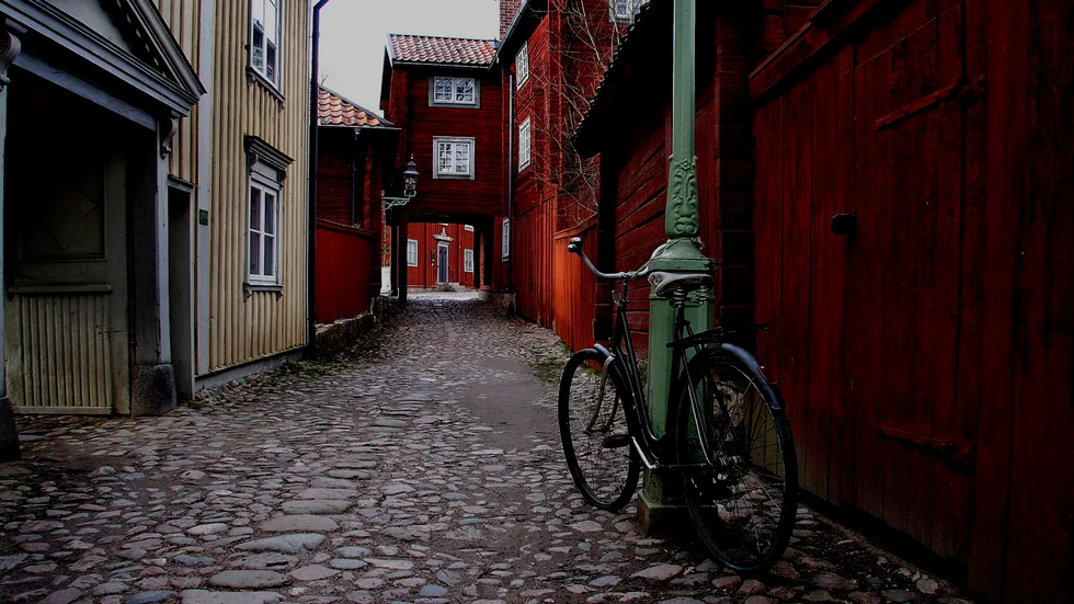 Nyköping behöver en ny "gamla stan" liknande som Linköping har, skriver en "fd Nyköpingsbo". 