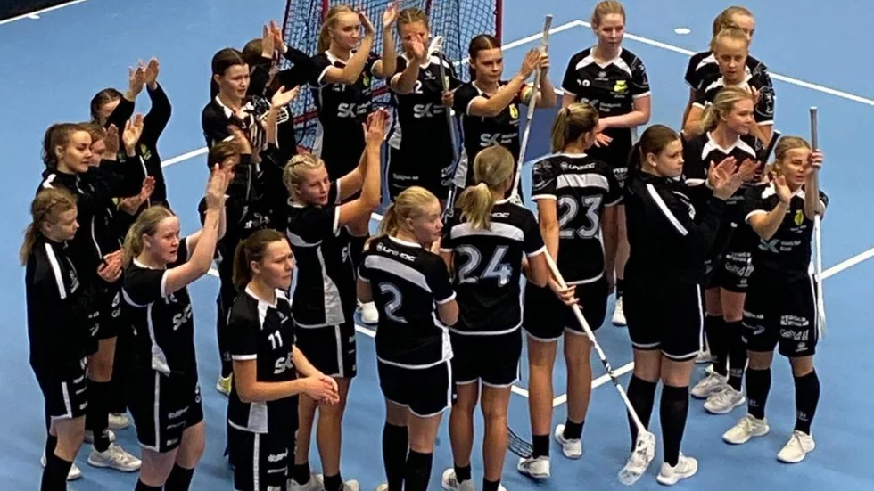 Gamla Stans damer nådde final och tränare Ove Johansson berömmer samtliga spelares insats: ”Det var olika femmor som klev fram under cupen."