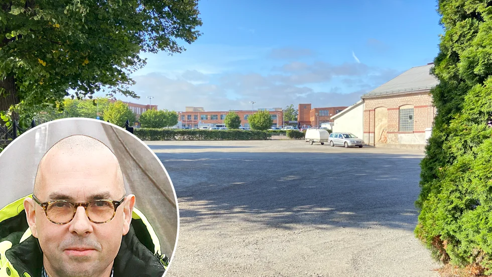 Inne på slakthusområdet ska drygt 90 nya parkeringsplatser tas i drift när Munktellgaraget stänger. På bilden Tomas Bonér, chef på kommunens trafikavdelning.
