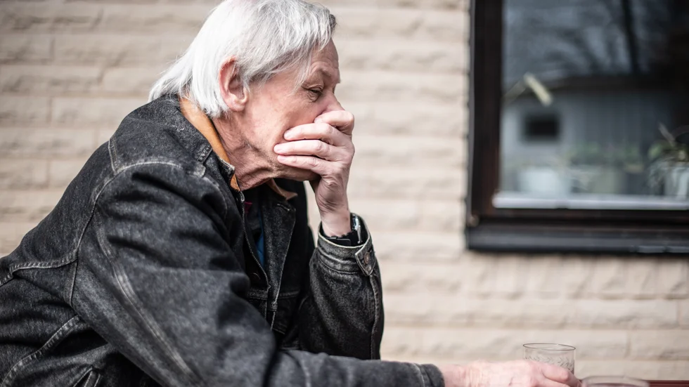 Efter att ha släppts från häktet valde Göran Lambertz att på en handskriven lapp stämma staten på en miljon kronor, bland annat för publicitetsskada i samband med att han suttit häktad.