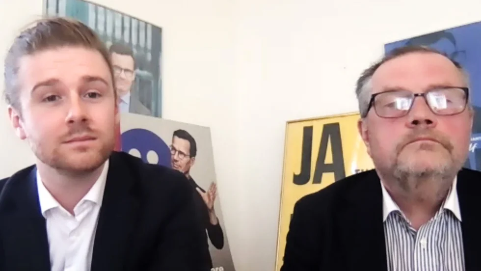 Jesper Skalberg Karlsson och Roger Wärn under gårdagens presskonferens. 