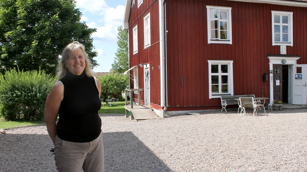 Efter nio år har de bestämt sig. Nu säljer Monica Wall, och maken Chris, Tjällmo Gästgiveri