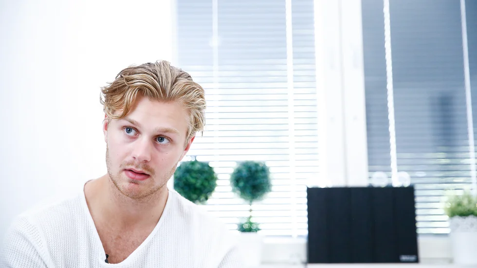 Lucas Wallmark har valt att riva sitt kontrakt med ryska klubben CSKA Moskva. 