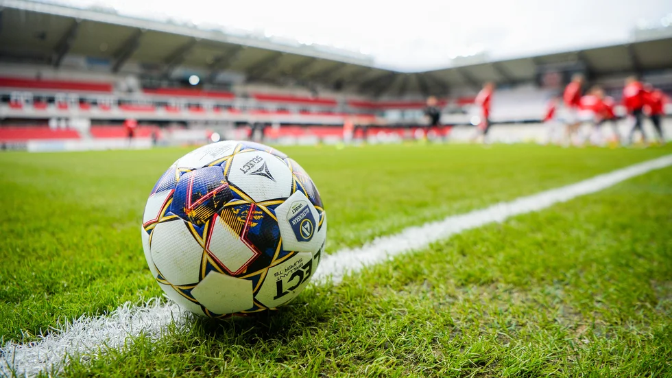 Missnöjet gror bland personalen på Svenska fotbollförbundet efter avslöjandet att en anställd betalat ut pengar till sin egen klubb i ett projekt. Arkivbild.