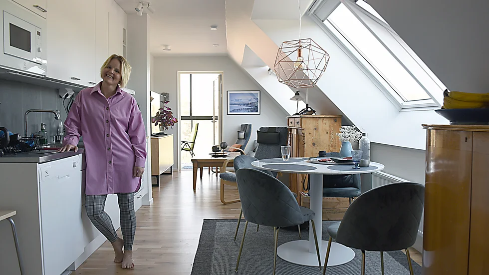 Fina materialval och en planlösning med genomsikt och stora takfönster är  något Maria Karlström uppskattar.