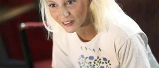 Julia solodebuterar i nytt musiklandskap