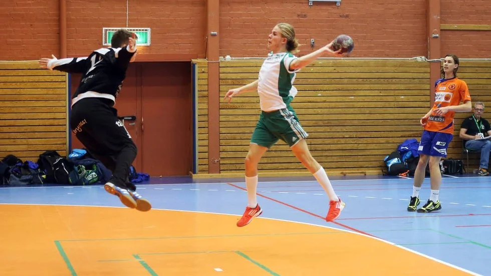 Kvalvinnare. Pontus Winberg gjorde fyra mål när NHK kvalade för att hänga kvar i division 2.