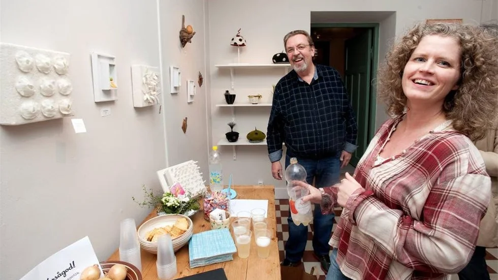 Robert Zetterberg och Åsa Fredricson driver Kreativt Kontor & Galleri på Knäppingsborgsgatan.