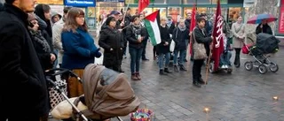 Protester mot bombningarna