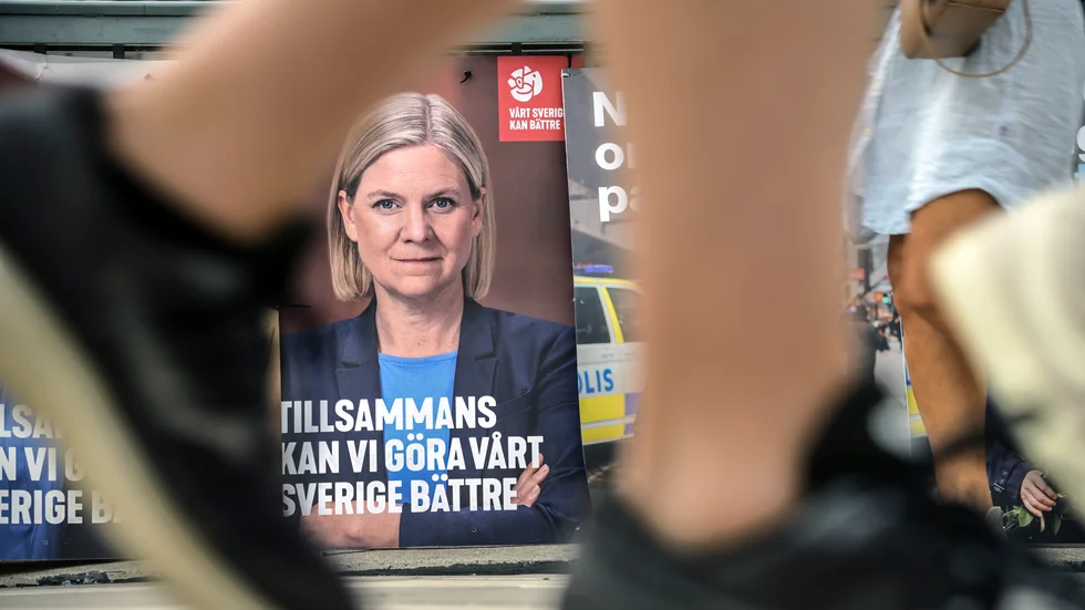 Socialdemokraternas valkampanj har större fokus på Magdalena Anderssons person än det politiska innehållet.