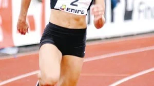 Ellinor Stuhrmann lade ytterligare ett SM-guld till sina tidigare då hon vann "fel" distans. Ellinor blev slagen på 400 meter men tog revansch på 200 meter. 
ARKIVFOTO: PRESSENS BILD